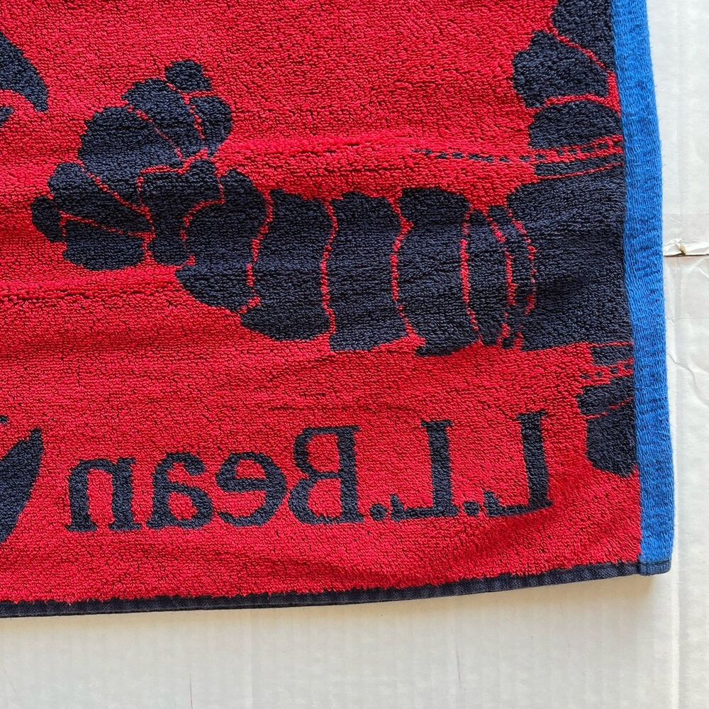 LL Bean Seaside Beach Towel Bath Pool Towel 35x68 Lobster Blue/Red Ocean Large - Picture 9 of 11